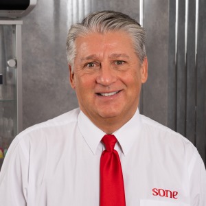 Raymond Oliver